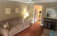 Common Space 6 Comfortable 2 Bedroom Close to Waycross Downtown