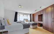 Bedroom 7 Heathrow Living St Annes Svcs Hse 5 BDRM
