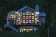 Exterior Modern Farmhouse Style Chalet with amazing Kentucky Lake views - Dock, Hottub and Firepit!