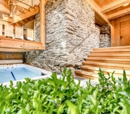 Swimming Pool 5 Wellness – Chalet Deluxe by A-Appartements