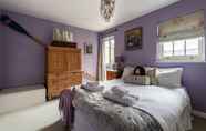 Bedroom 4 Charming Chiswick Home Near Ravenscourt Park