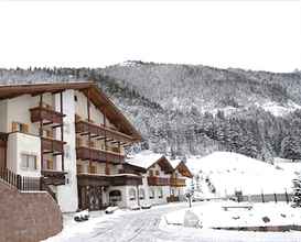 ภายนอกอาคาร 4 Alpine Touring Hotel