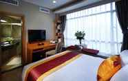 Bedroom 5 Guangzhou Royal Garden Hotel