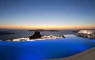 Swimming Pool 3 Grace Hotel Santorini, Auberge Resorts Collection