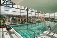 Swimming Pool Ramada by Wyndham Cluj