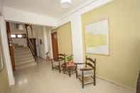 Lobby Melas Apartments