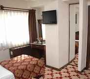 Bedroom 6 Angora Hotel