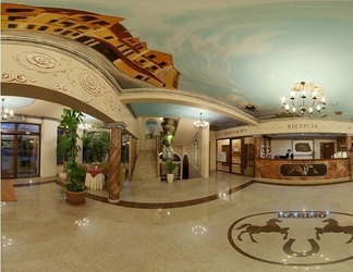 Lobby 2 Hotel Karino Spa