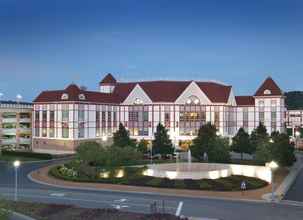 Exterior 4 Hollywood Casino & Hotel