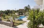 Swimming Pool 5 Manolis Apartments