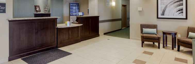 Lobby Best Western Plus Walkerton Hotel & Conference Centre