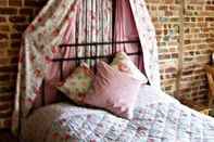 Kamar Tidur Crown at Aldbourne