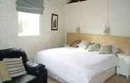 Bedroom 4 The White Hart