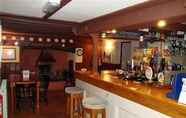 Bar, Kafe dan Lounge 7 The White Hart