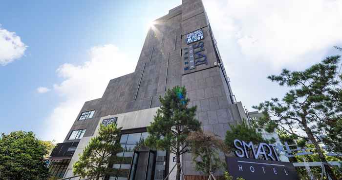 ภายนอกอาคาร Smart Tourist Hotel