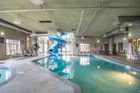 Swimming Pool Comfort Inn & Suites