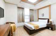 Kamar Tidur 7 The Hotel Yeong Jong