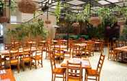 Restoran 6 Hotel Factory Green