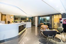 로비 Lloyd's Apartasuites Parque 93