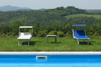 Swimming Pool Fattoria Nuova Pievanella