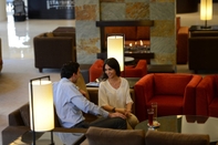 Bar, Cafe and Lounge Staybridge Suites Beirut, an IHG Hotel