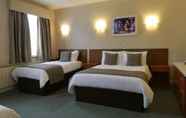 Kamar Tidur 6 The Monterey Hotel, Sure Hotel Collection by Best Western