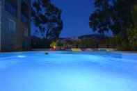 Swimming Pool Les Roches Blanches