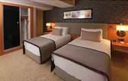 Bedroom 3 Ramada Plaza by Wyndham Izmit