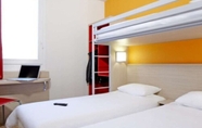 Bilik Tidur 4 Kyriad Direct Classe Mont De Marsan - St Avit