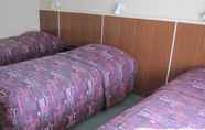 Phòng ngủ 2 Cromwell Motel