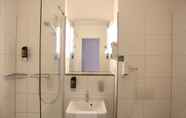 In-room Bathroom 4 aletto Hotel Kudamm