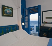 Bedroom 6 Dolphin Antiparos Villas and Suites