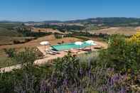 Swimming Pool Tenuta Pianirossi