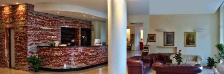 Lobby Hotel Quisisana