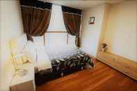 Bedroom Brown Suites Seoul