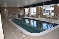 Swimming Pool Comfort Inn & Suites Marion I-57