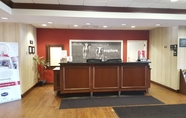 Lobby 4 Hampton Inn Bangor