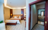 Phòng ngủ 2 Beijing Palace Soluxe Hotel Astana