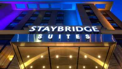 Exterior 4 Staybridge Suites Hamilton Downtown, an IHG Hotel