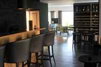Bar, Cafe and Lounge Delfim Douro Hotel