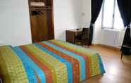 Kamar Tidur 5 Hotel Domodossola