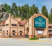 Exterior 5 Quality Inn Keystone near Mount Rushmore