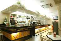 Bar, Kafe dan Lounge Hotel Mari Carmen