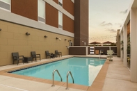 Swimming Pool Home2 Suites by Hilton Columbus GA