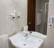 ห้องน้ำภายในห้อง 2 Hotel Moinho de Vento