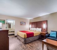 Kamar Tidur 6 Econo Lodge