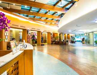 Lobby 2 Luminous Hot Spring & Resort