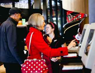 Lobby 2 citizenM London Bankside