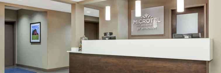 Lobby Microtel Inn & Suites by Wyndham Estevan