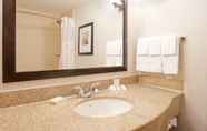 In-room Bathroom 2 Hilton Garden Inn Salt Lake City Airport